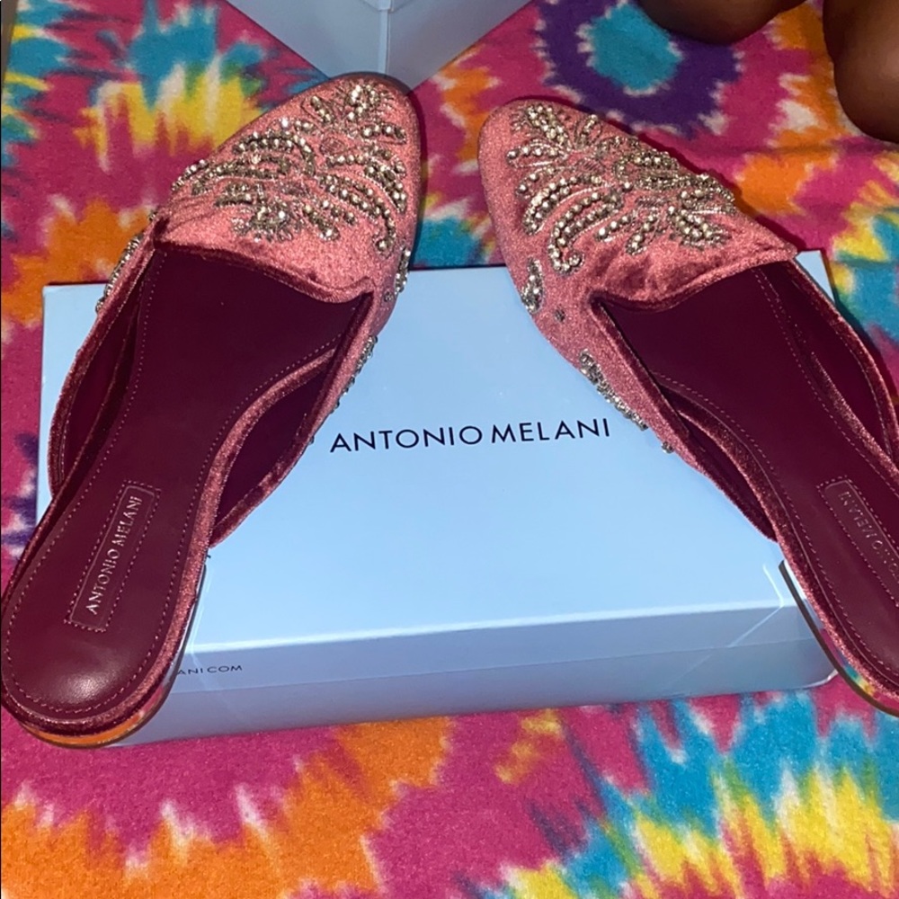 Antonio Melani slippers